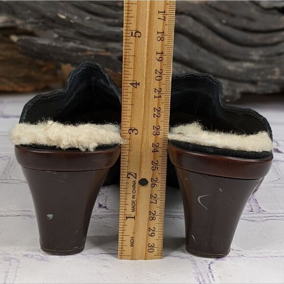 UGG Shearling Lined Black Suede Heeled Mules Clogs - Picture 5 of 14